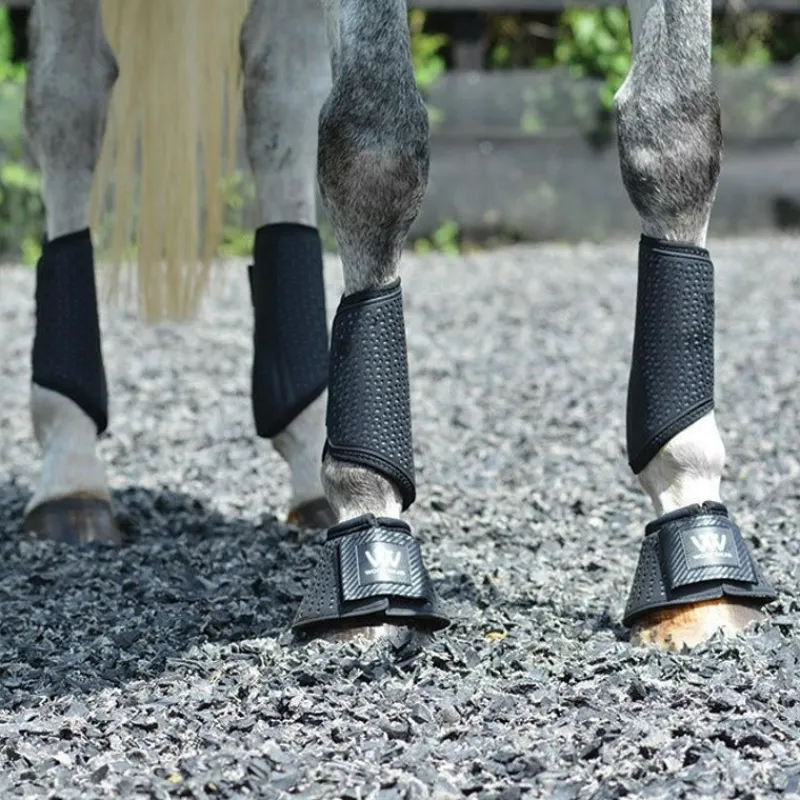 WOOF WEAR Cloches respirantes cheval iVent -< Cloches